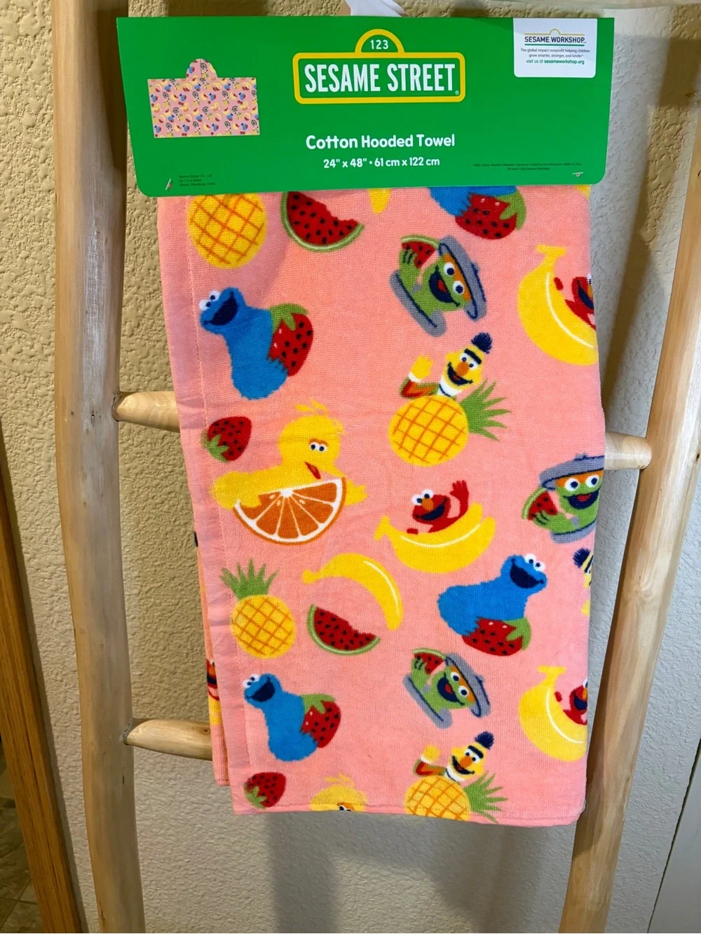 Sesame Street Fruit Friends Hooded Towel Elmo Cookie Monster Big Bird NWT